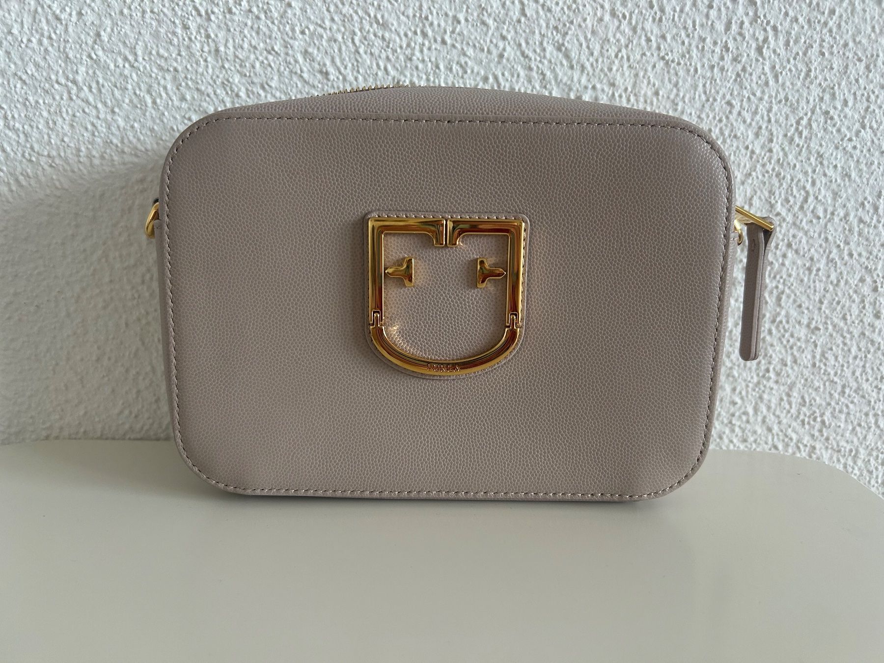 Furla Borse da donna: Umhängetasche Furla Leder – Usato da Richterswil venduto da 1609ol 2