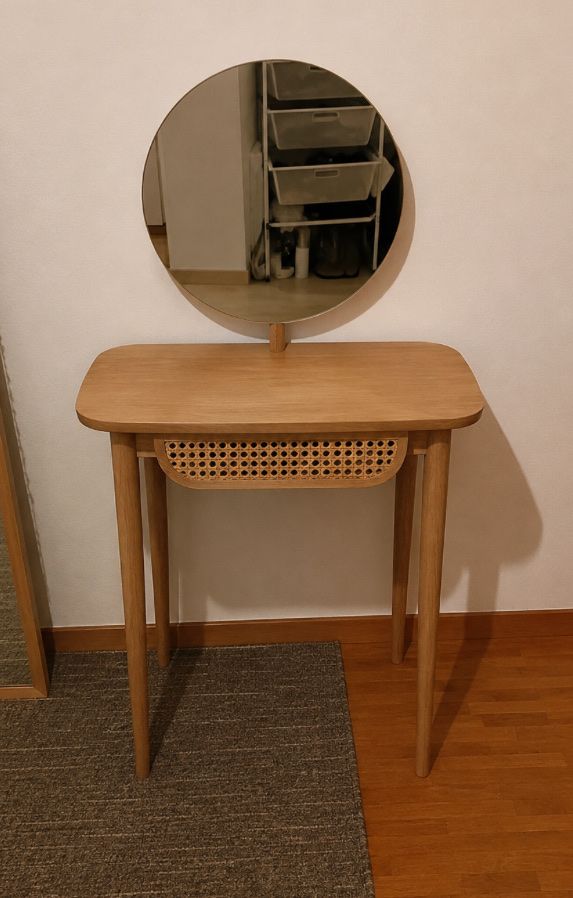La Redoute Schminktische: Schminktisch aus Holz – Gebraucht aus Niederuzwil von Ophelia_Brun