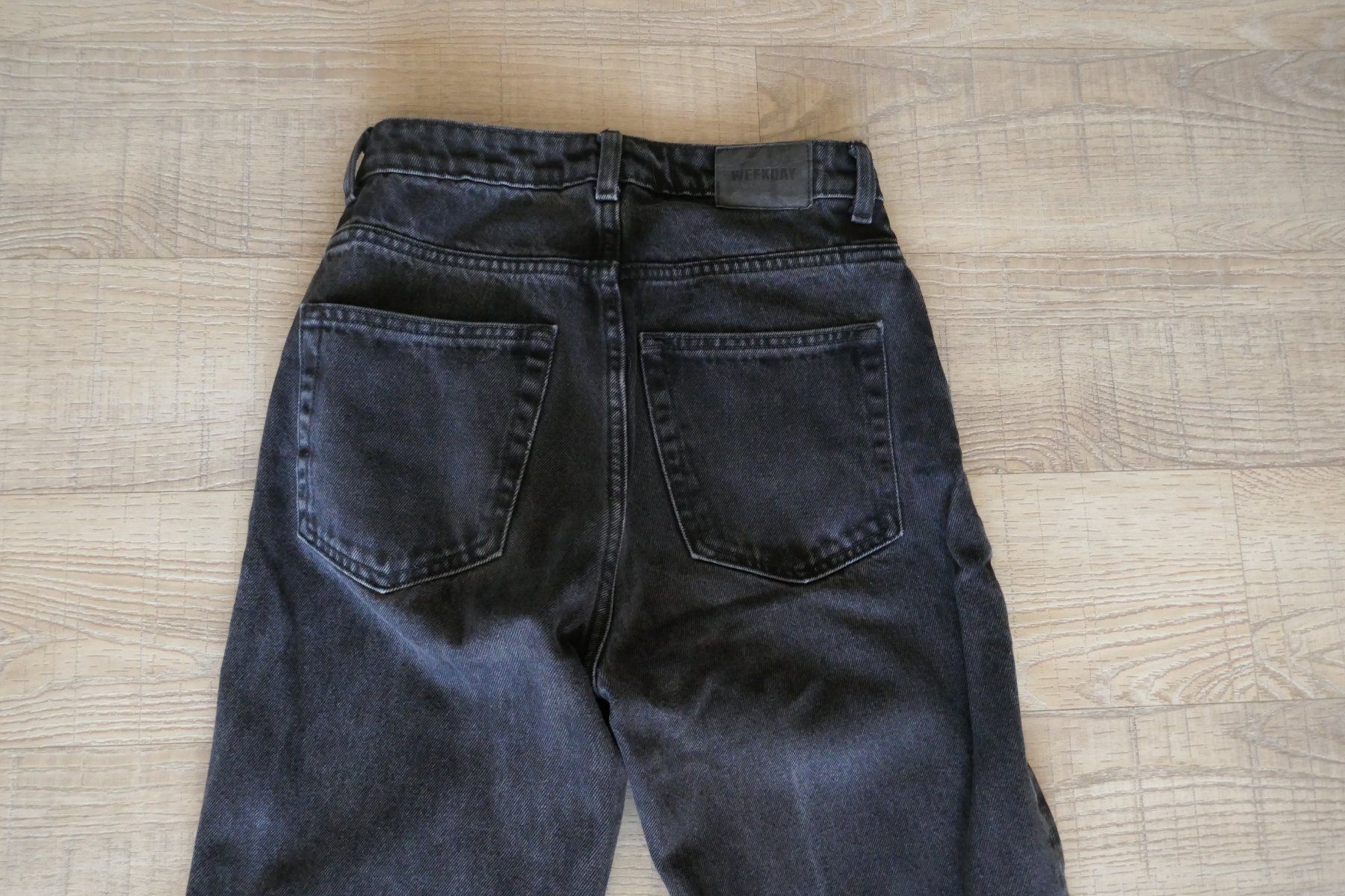 Weekday Jeans: Jeans Weekday Gr. 25/30, schwarz – Usato da Port venduto da uzuku 6