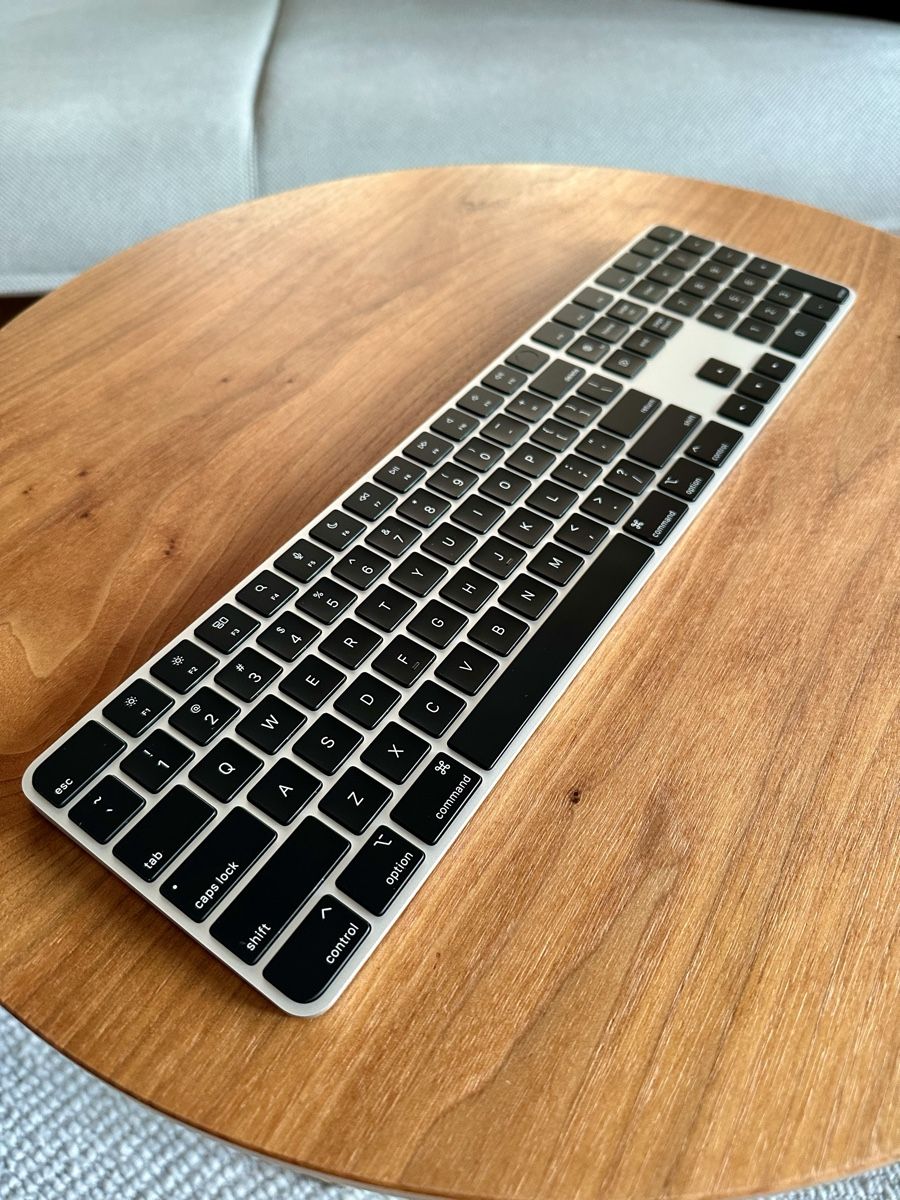 Apple Tastaturen: Apple Magic Keyboard Numbers + Touch ID - Neuwertig  – Gebraucht aus Zürich von AssuredSelection 5