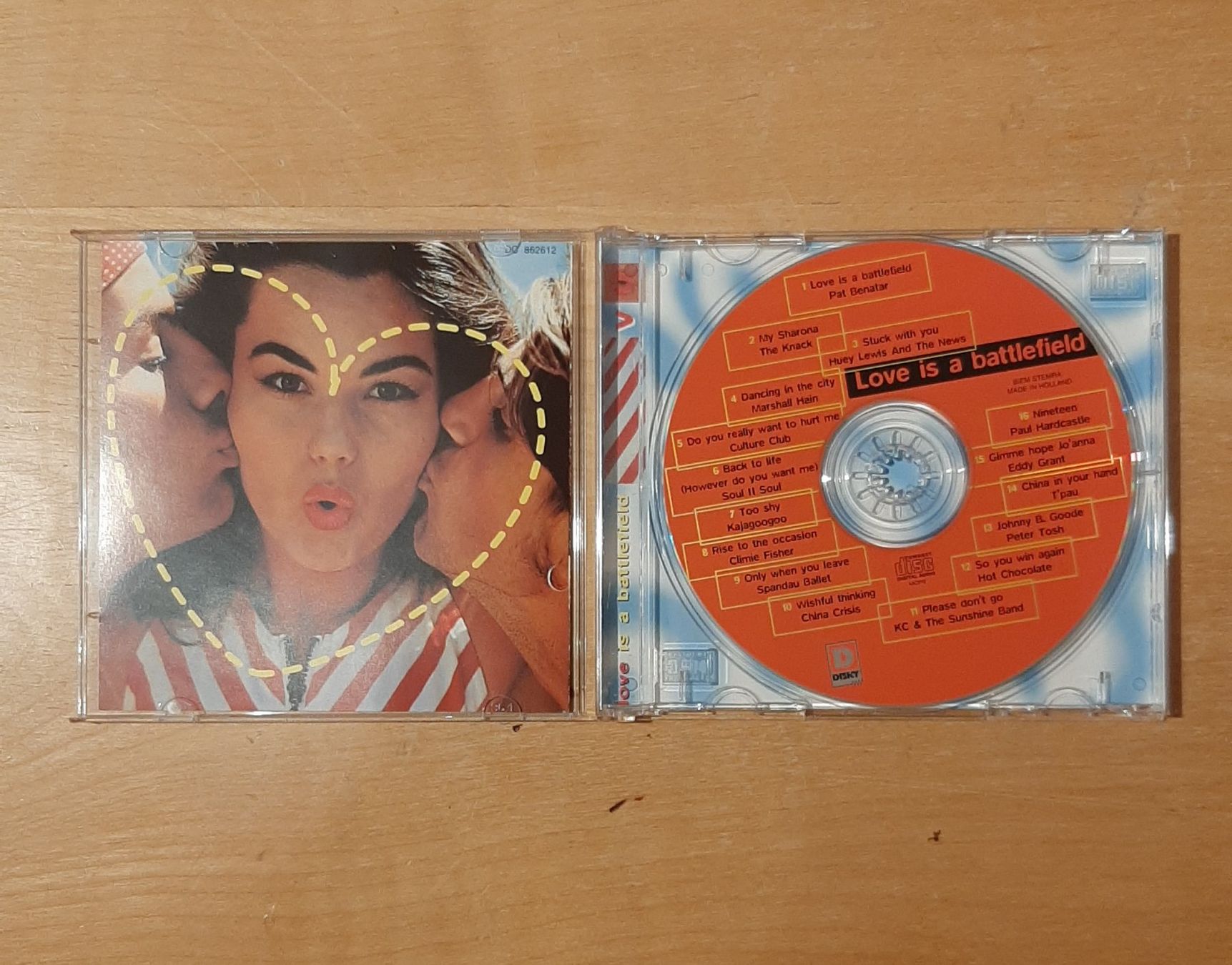 CD: Love Is A Battlefield , CD, Kuschel Hit Compilation, Sampler – Usato da Amriswil venduto da Celini3 2