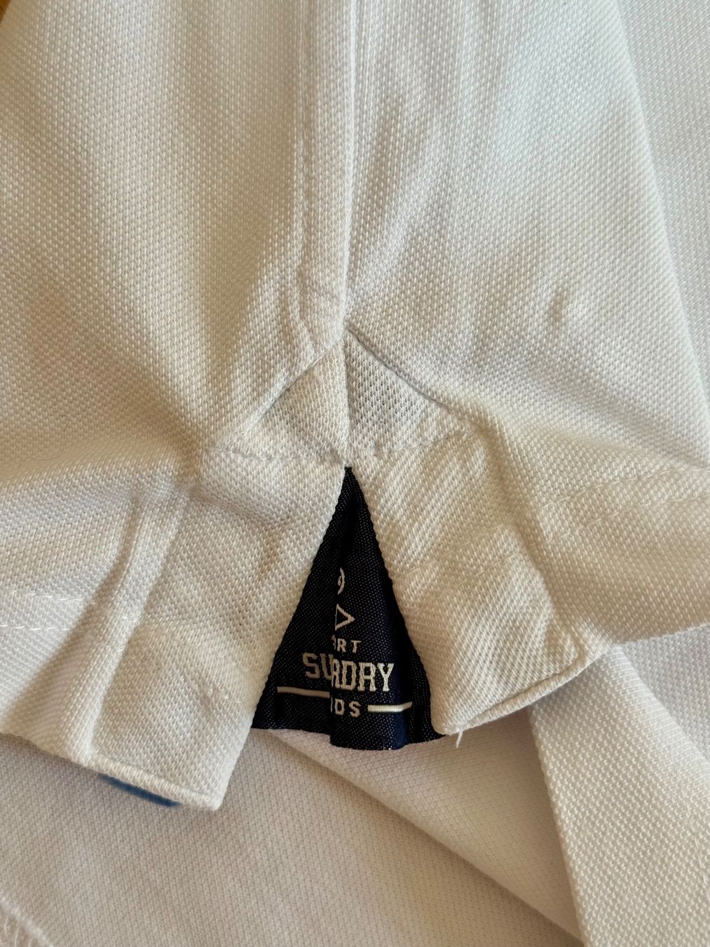 Superdry Magliette Polo: SUPERDRY - The Classic Polo - Grösse Medium – Usato da Brüttisellen venduto da eic_bwt5 6