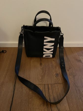 DKNY Umhängetasche