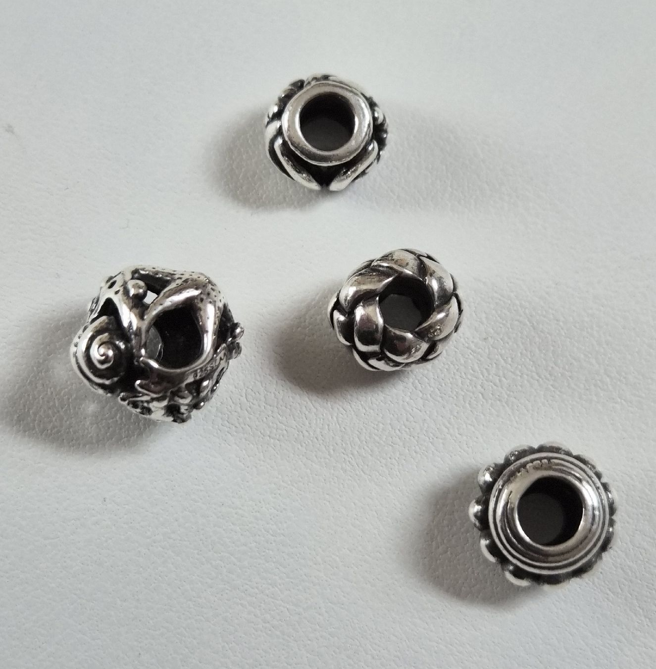 Ciondoli: 4 neue, tolle Charms TROLLBEADS – Nuovo (secondo la descrizione) da Eggersriet venduto da illy76 1
