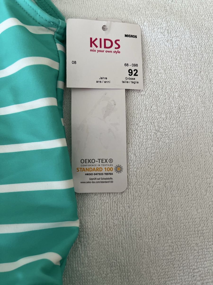 Migros Costumi da bagno & Bikini: Badeanzug Mädchen Grösse 92 mit Etikett – Nuovo e nell'imballaggio originale da Rüfenacht venduto da lilly_67 1