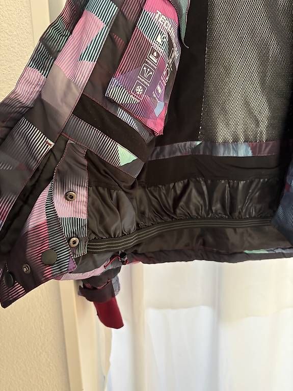 Jacken: Ski Jacke ca. Gr. 40/42 – Gebraucht aus Rotkreuz von schnappi019 1