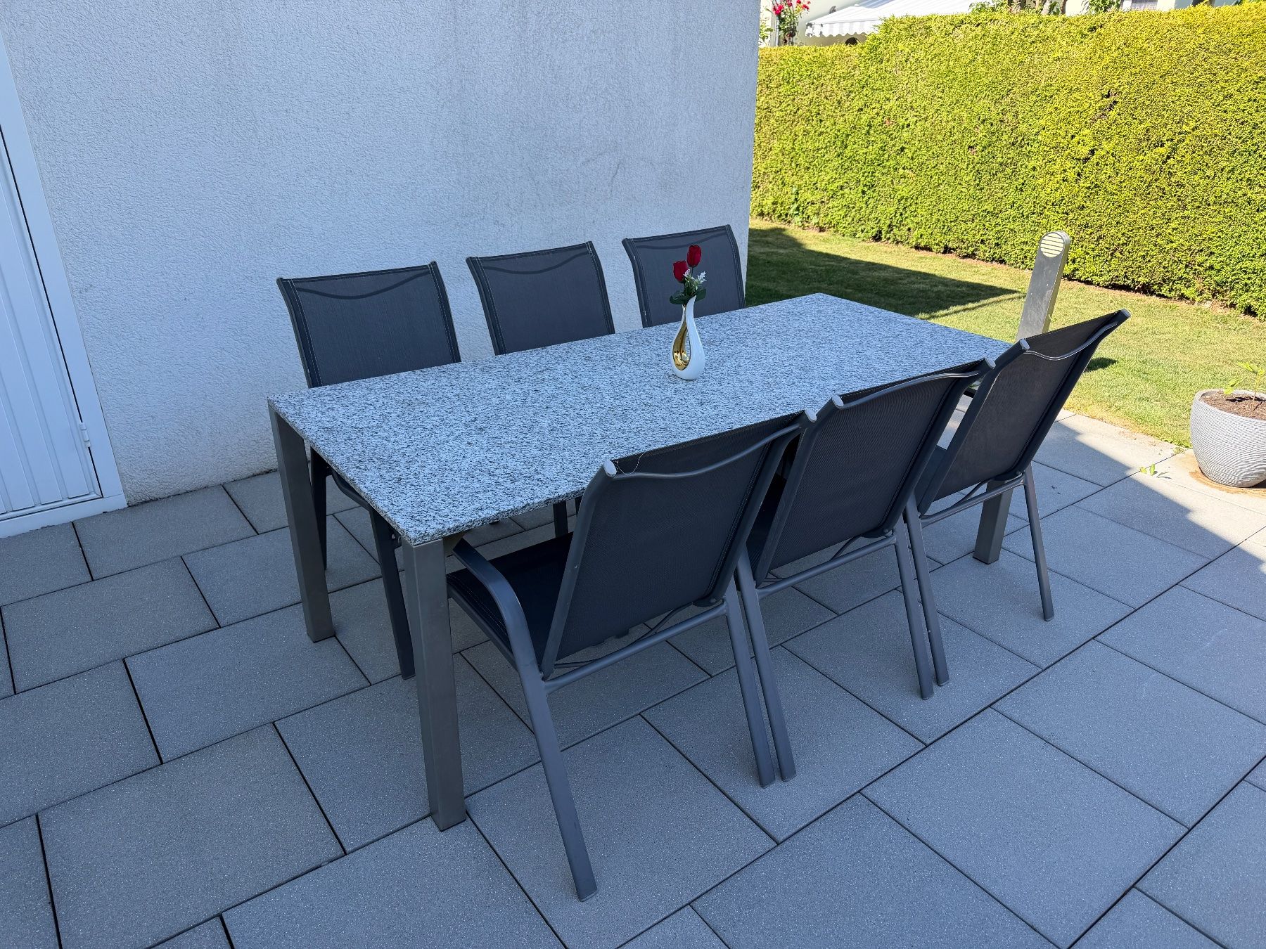 Tavoli: Granit Gartentisch mit 8 Gartenstühle – Usato da Felben wellhausen venduto da To.el 3