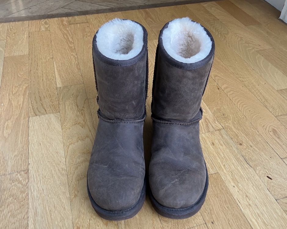 Ugg Scarpe da donna: Short brown leather UGG boots – Usato da Wetzikon ZH venduto da avi_cyt7 5