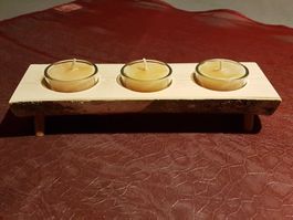 Kerzenhalter aus Eschenholz in Rinde