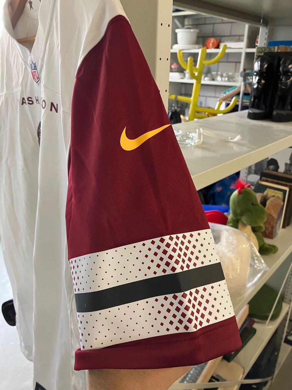 Canottiere & Pantaloni: NFL Trikot Washington Commanders Jackson III – Nuovo (secondo la descrizione) da Aarburg venduto da Wendepunkt_Fundgrube 4