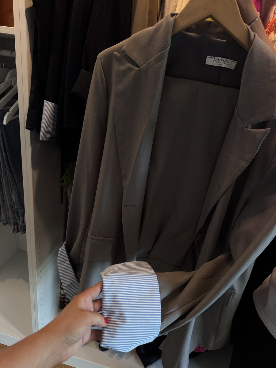 Kleiderpakete: Blazer avec revers rayés – Neu (gemäss Beschreibung) aus La Plaine von sof_b7c6 2