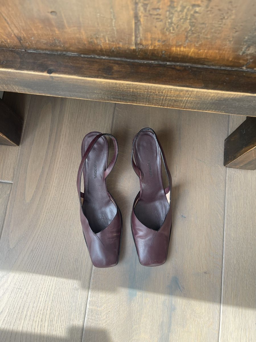 Chaussures femmes: Costume National Leder Pumps Gr. 37 – D'occasion à Richterswil par Luisavia222