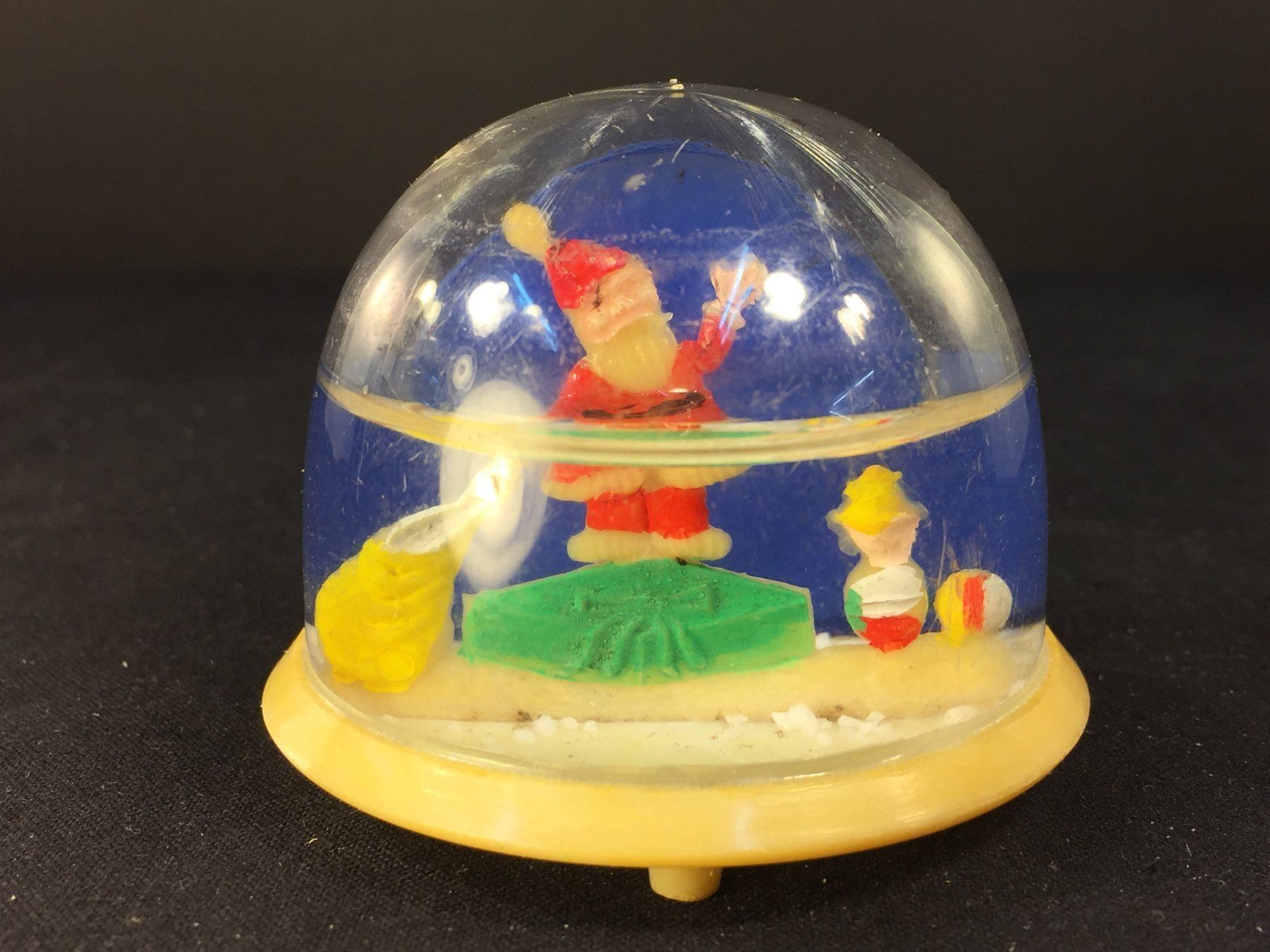 Statuette: Vintage Schneekugel Weihnachtsman – Usato da Schaffhausen venduto da sparzone 1