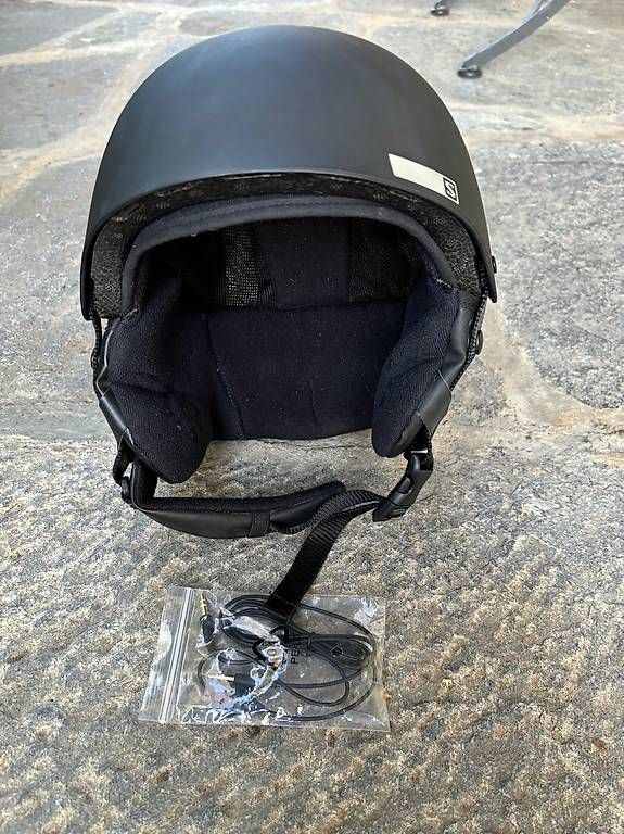 Salomon Caschi: Casque de ski Salomon enfant – Usato da Vessy venduto da ongaros