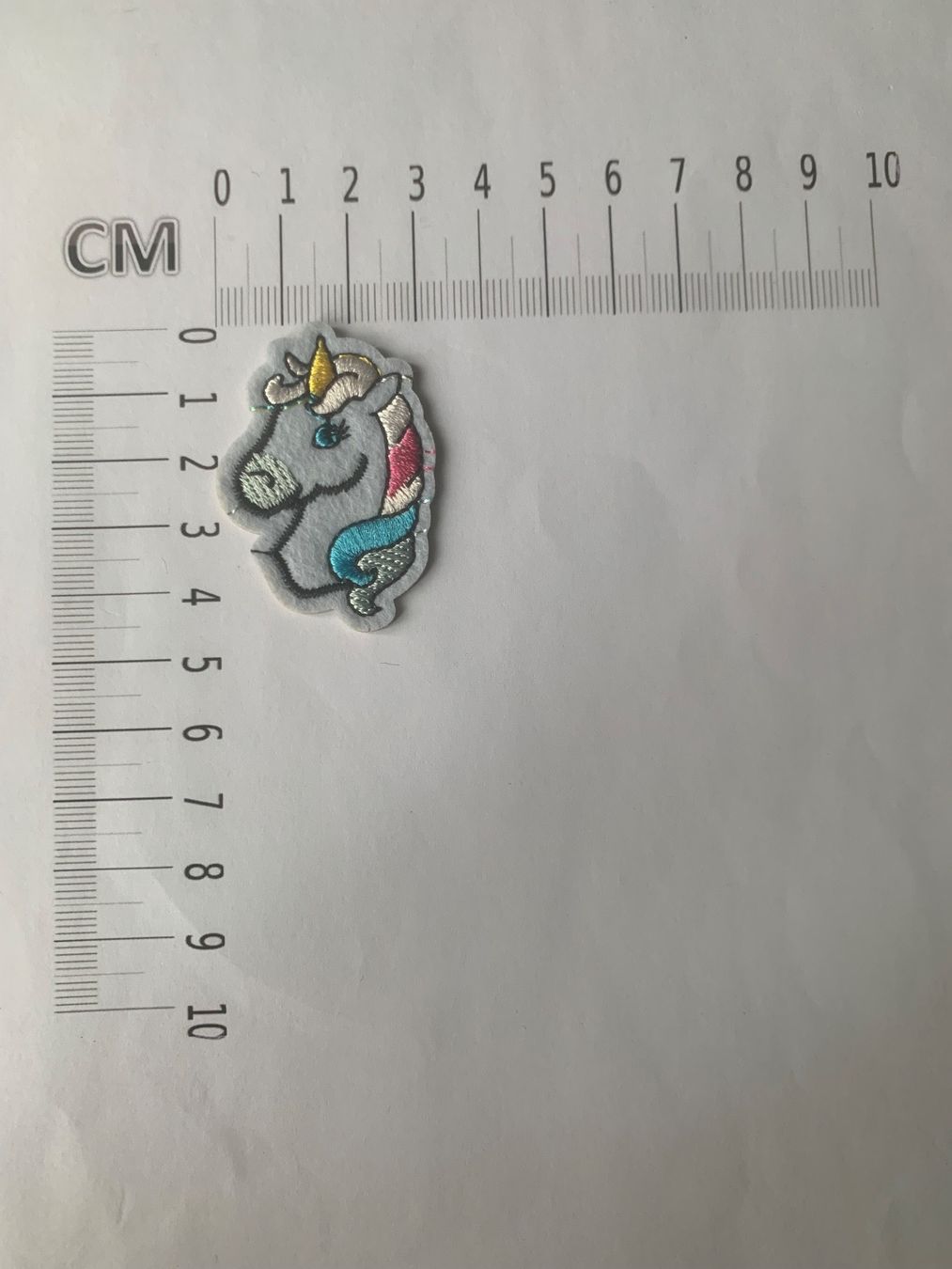 Toppe: Einhornkopf Badge / Aufnäher – Nuovo e nell'imballaggio originale da Ostermundigen venduto da Mcone 1