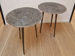 Beistelltische aus Metall (2 Stück, Baumstamm-Optik)