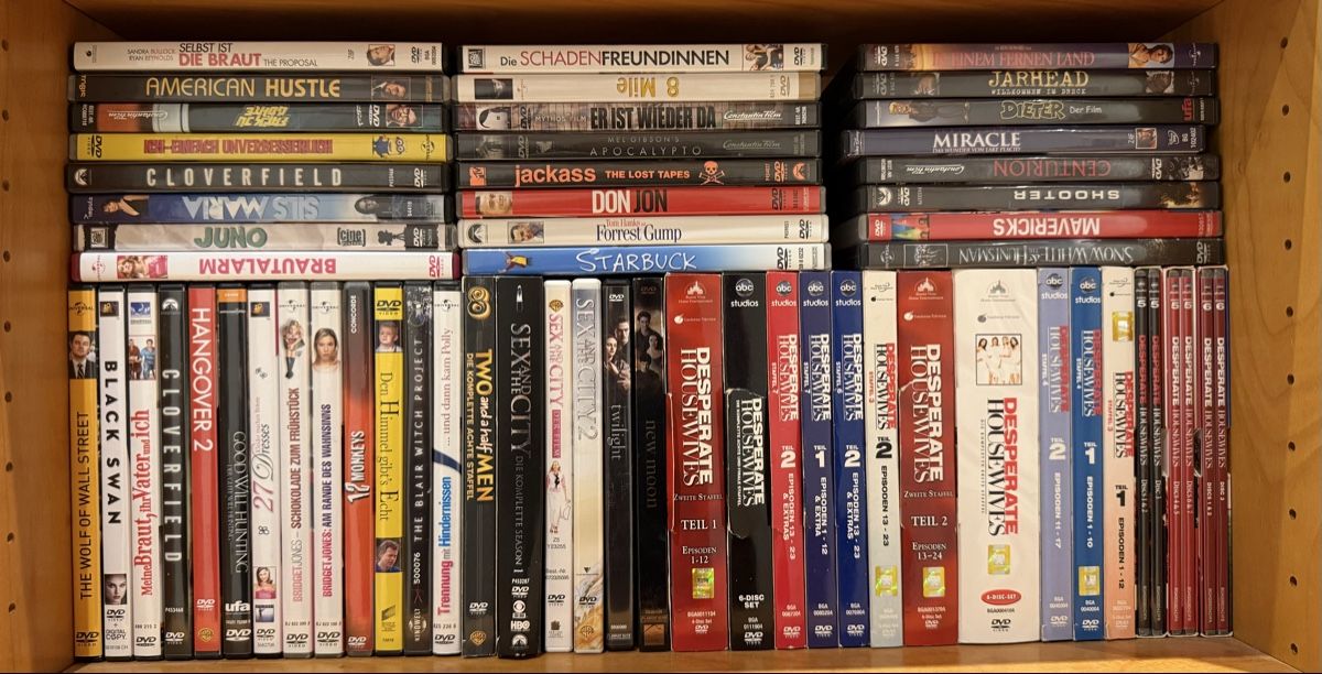 Tous les DVDs: diverse DVD s – D'occasion à Hinwil par jen_z8kr 1