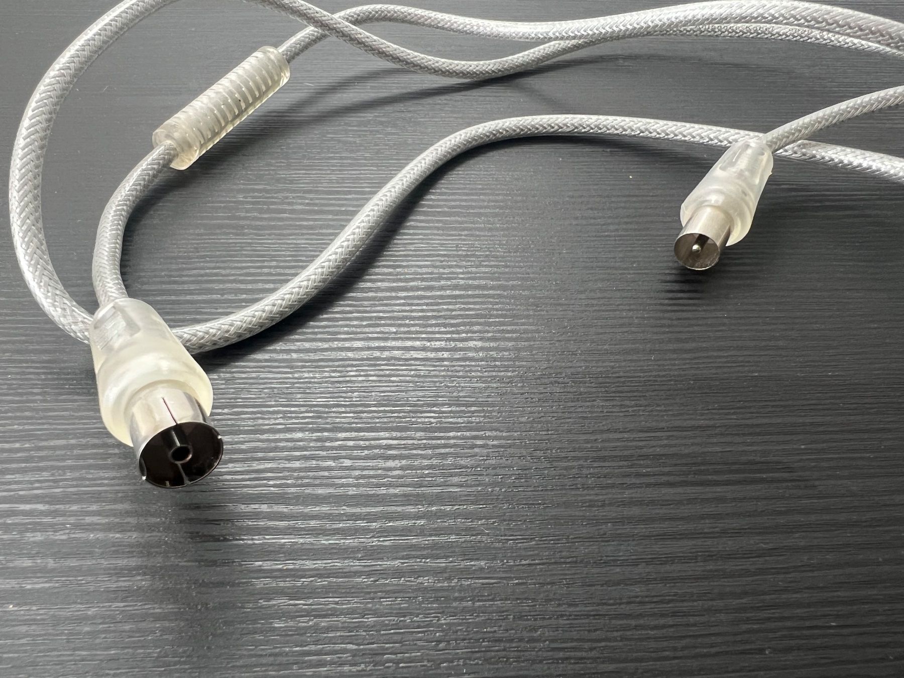 Câbles: Antennenkabel mit 2x Stecker – D'occasion à La Chaux-de-Fonds par jacq_LaTsch0 1