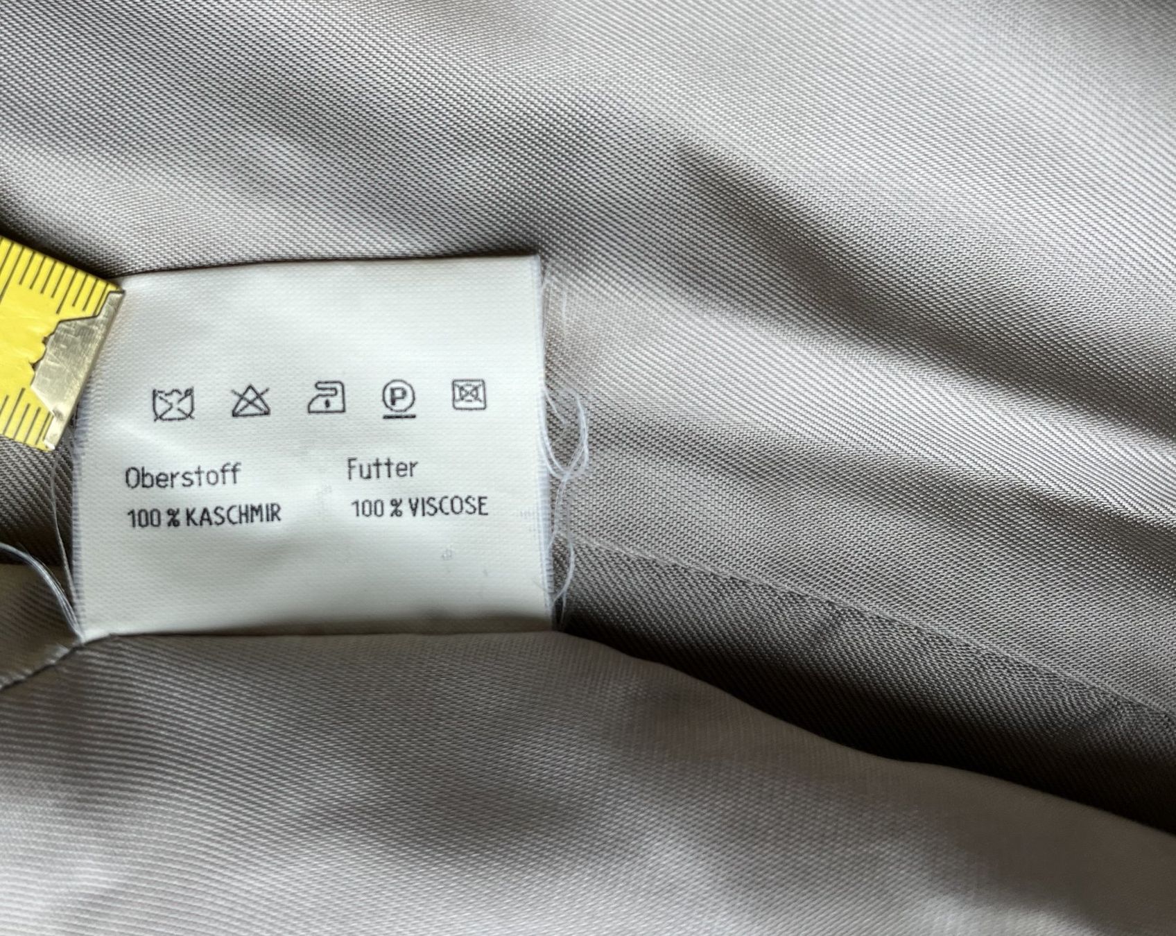 Jacken: Rene Lezard Kaschmir Blazer Gr. 38 – Gebraucht aus Affoltern am Albis von Blackrhythm 4