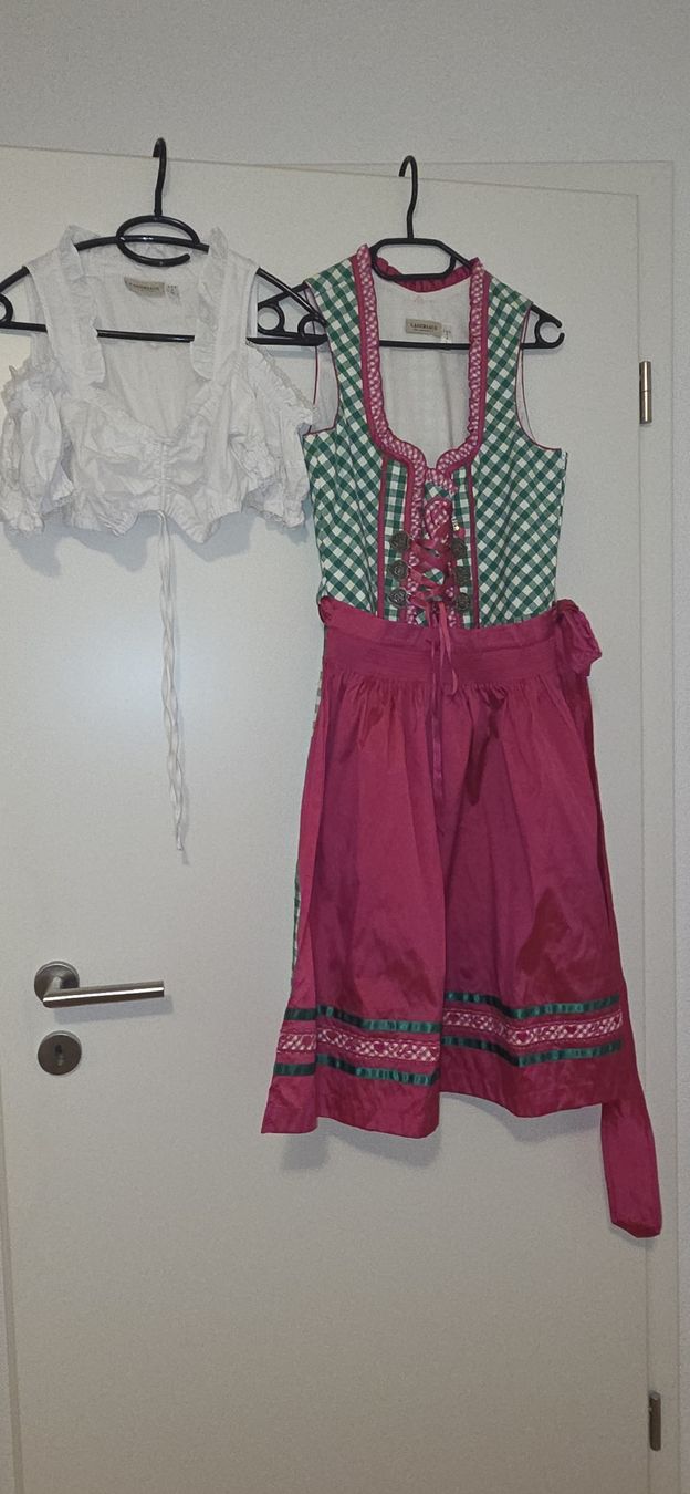 Costumi: Dirndl – Usato da Boswil venduto da Spockinchen