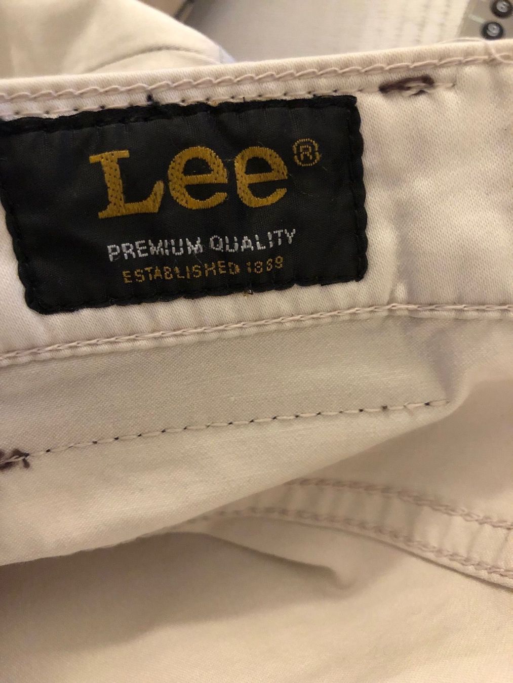 Lee Pantaloni: LEE HERRENJEANS – Usato da Zürich venduto da heb_c9cj 1