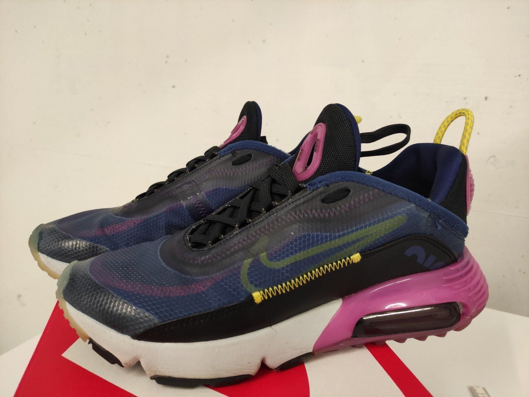 Nike Scarpe da uomo: Nike Air max 2090, 39, 90%New – Usato da Sursee venduto da Re.joy 2