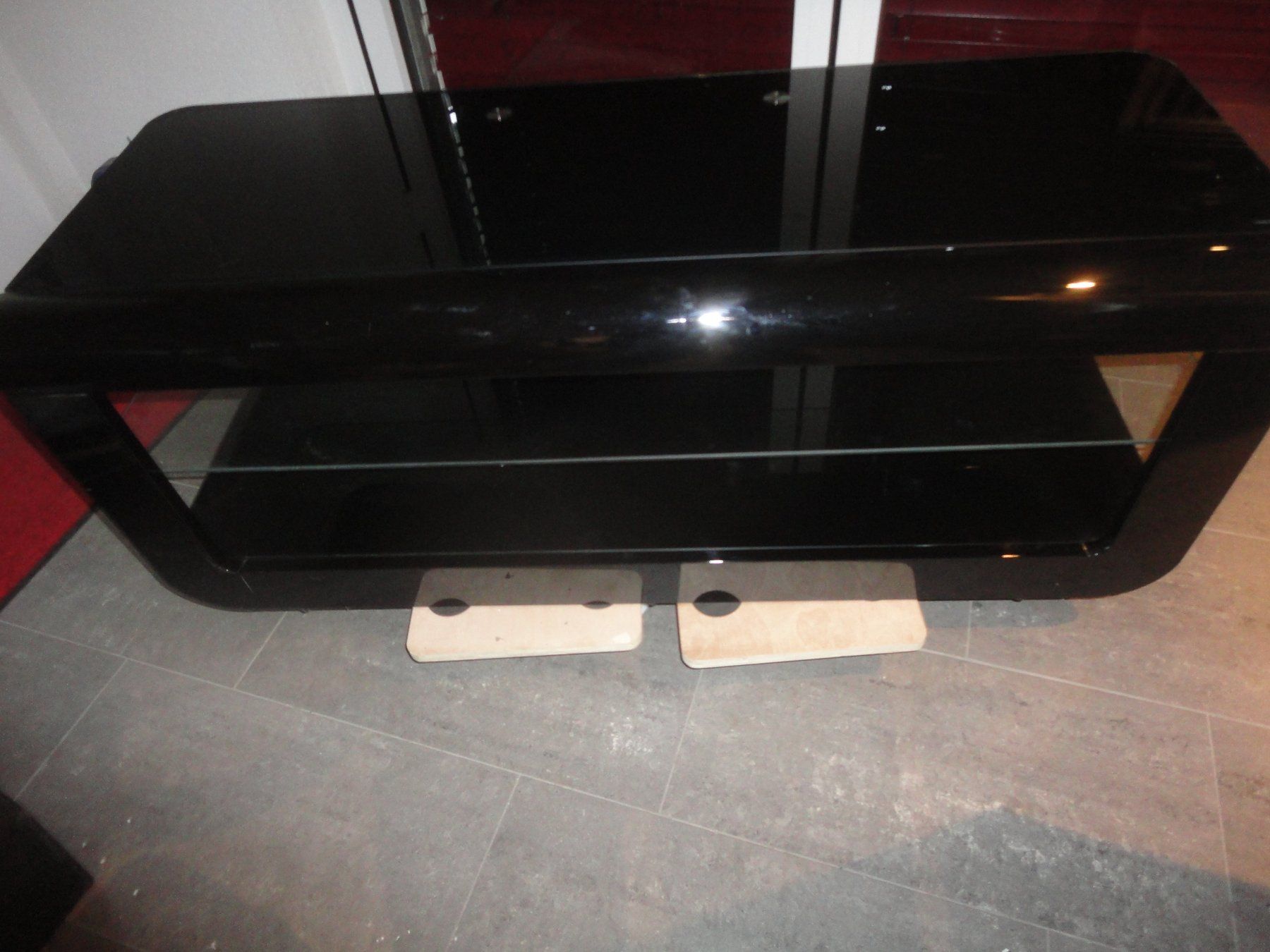 Mobili TV: TV-Möbel / Sideboard, Top Zustand – Usato da Gelterkinden venduto da Gimbo2 4