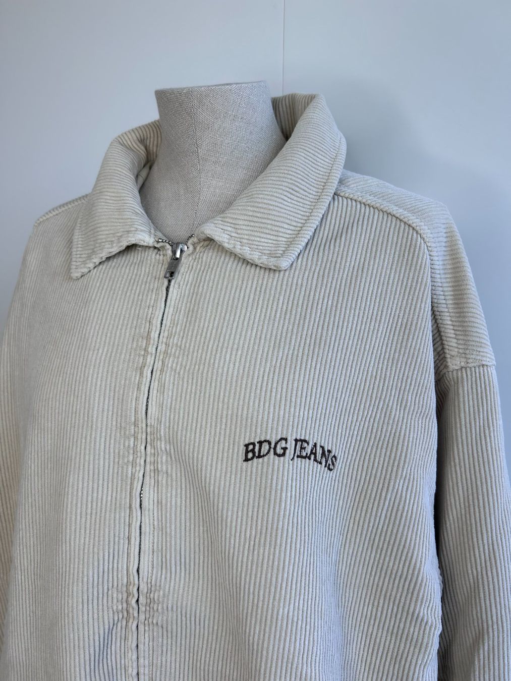 Urban Outfitters Giacche: BDG Urban Outfitters Cord Bomber Jacket – Usato da St. Gallen venduto da look-twice 1