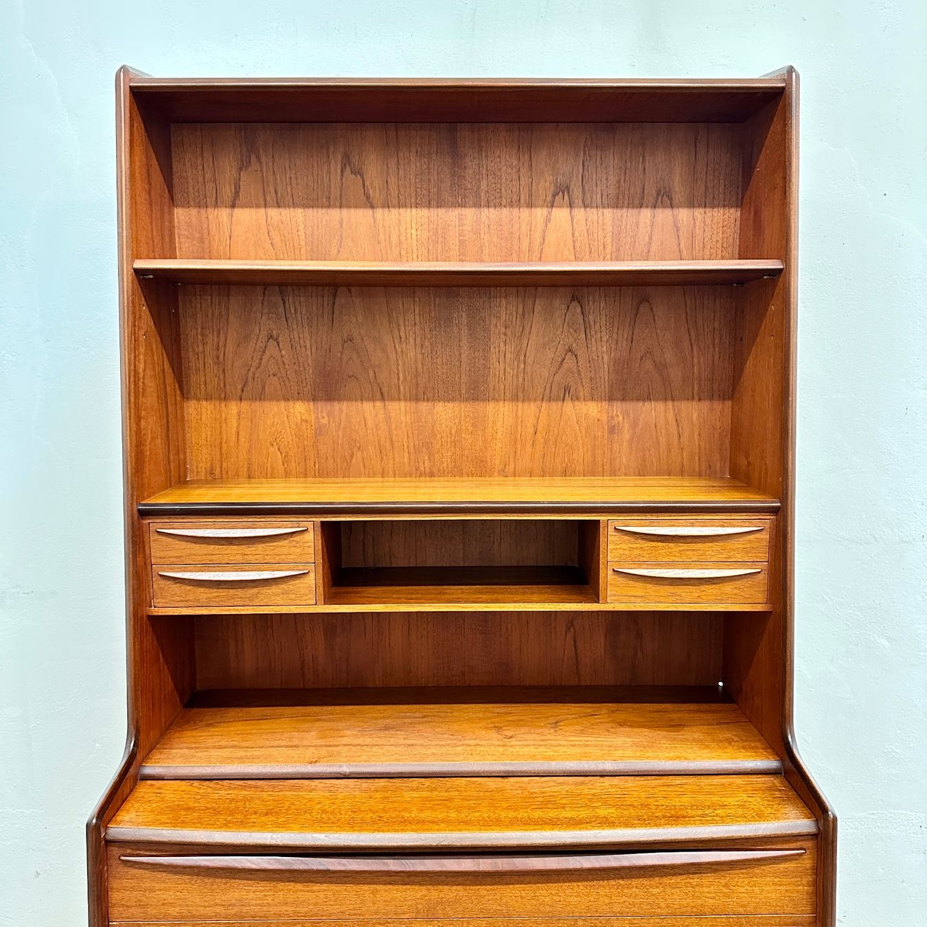 Cassettiere: Mid Century danish teak Highboard / Secretary – Usato da basel venduto da vintory.ch 7