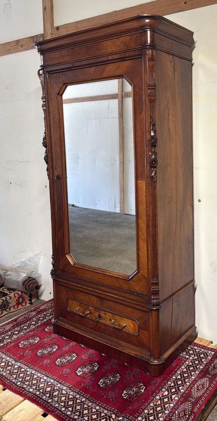 Armadi: Armadio in legno con specchio e cassetto – Usato da Locarno venduto da the_8q9p 3