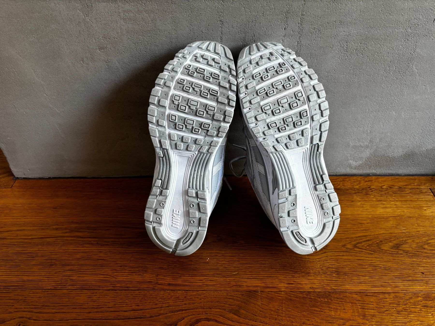 Nike Scarpe da uomo: Nike P-6000 Sneaker weiss, 41 – Usato da Spiegel b. Bern venduto da Laystyx 4