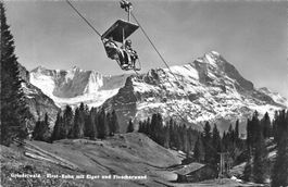 Grindelwald (BE) First Bahn mit Eiger und Fiescherwand