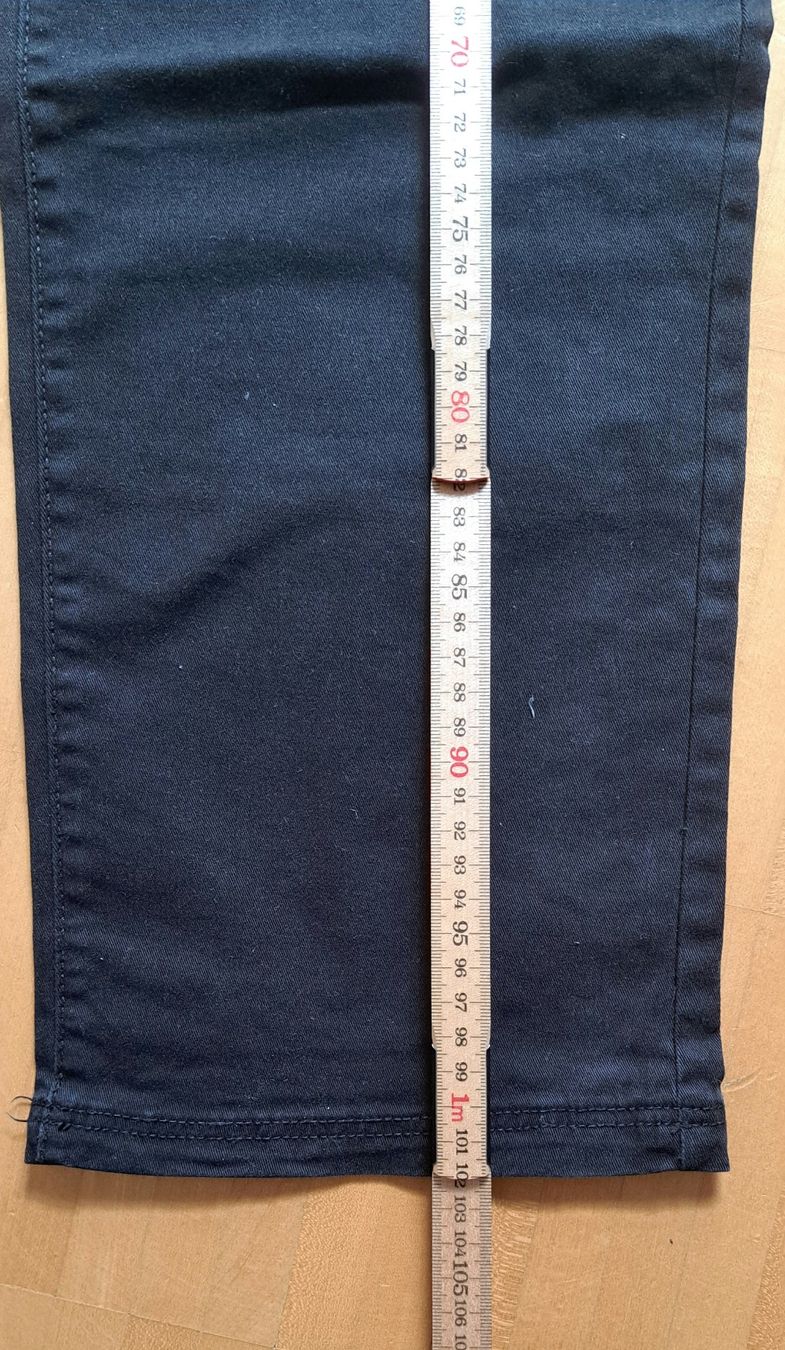H&M Jeans: Jeans Gr. 40 – Usato da Küssnacht am Rigi venduto da AutoVilla 2