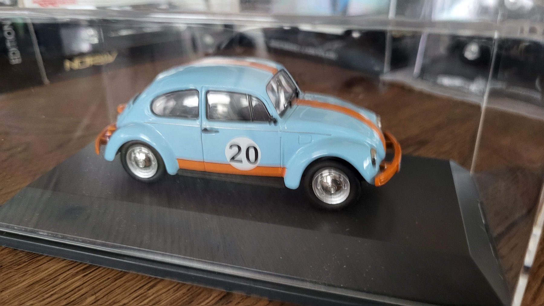 Schuco Modellini d'auto: VW Käfer #20 Gulf Design 1:43 Schuco – Usato da Rothrist venduto da Juana5 2