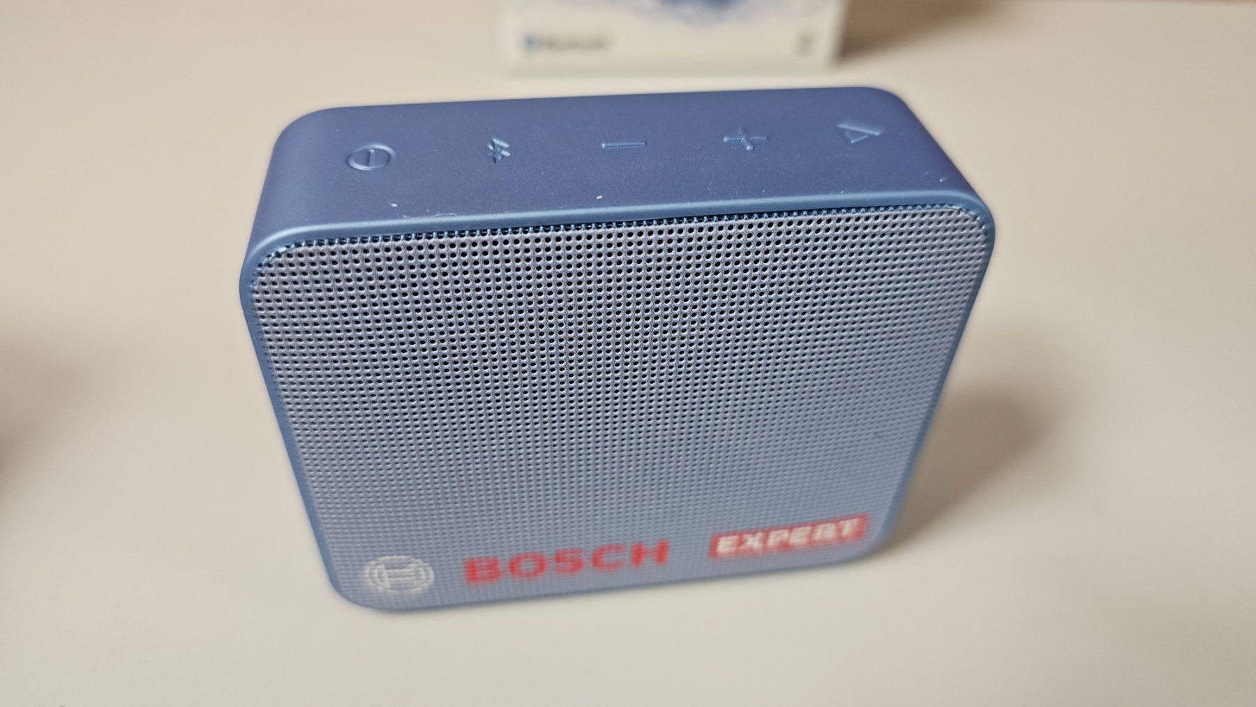 JBL Casse acustiche: Bluetooth JBL Go Essential 5 h Box mit Bosch Expert Branding – Nuovo e nell'imballaggio originale da Koppigen venduto da Bracher_Mail-House 3