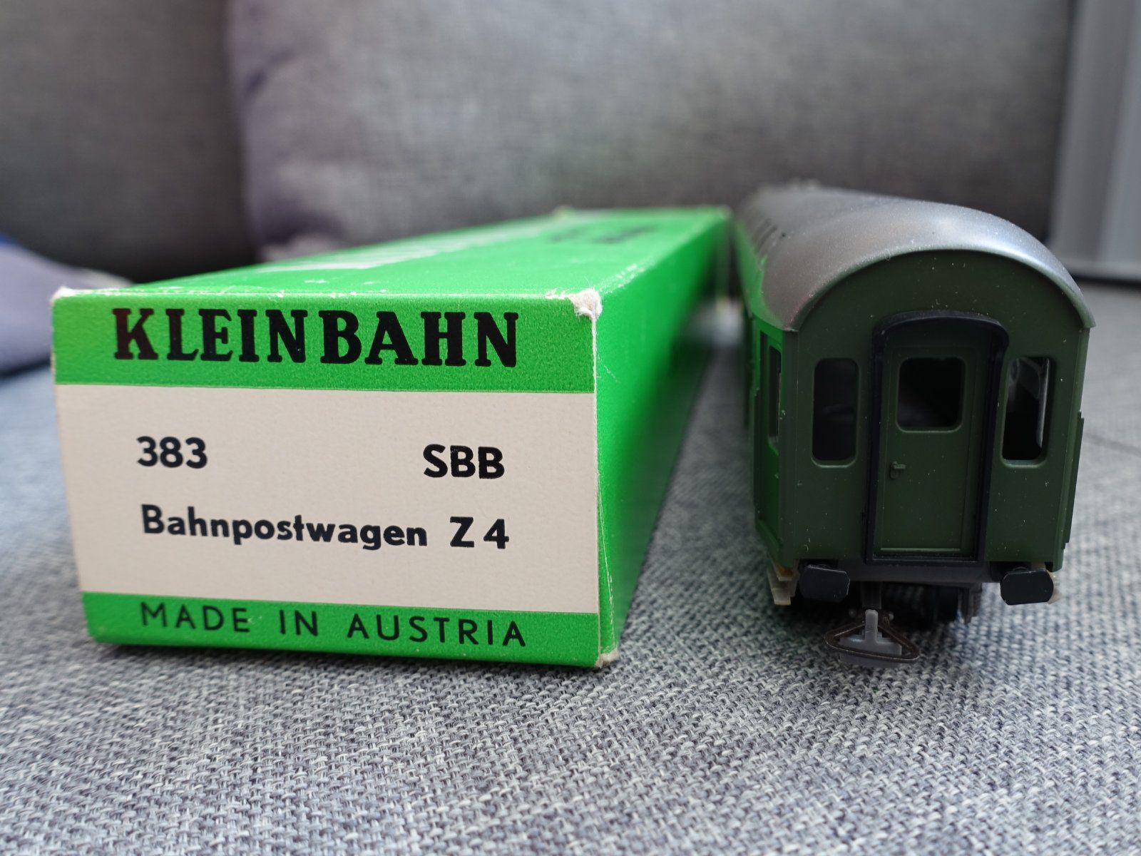 Kleinbahn Modellini di ferrovie: KLEINBAHN No. 383 Schweizer Bahnpostwagen Z4 – Usato da Wallbach venduto da Sarrows 3