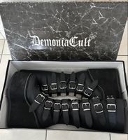 Stiefel DemoniaCult schwarz mit Schnallen neuwertig