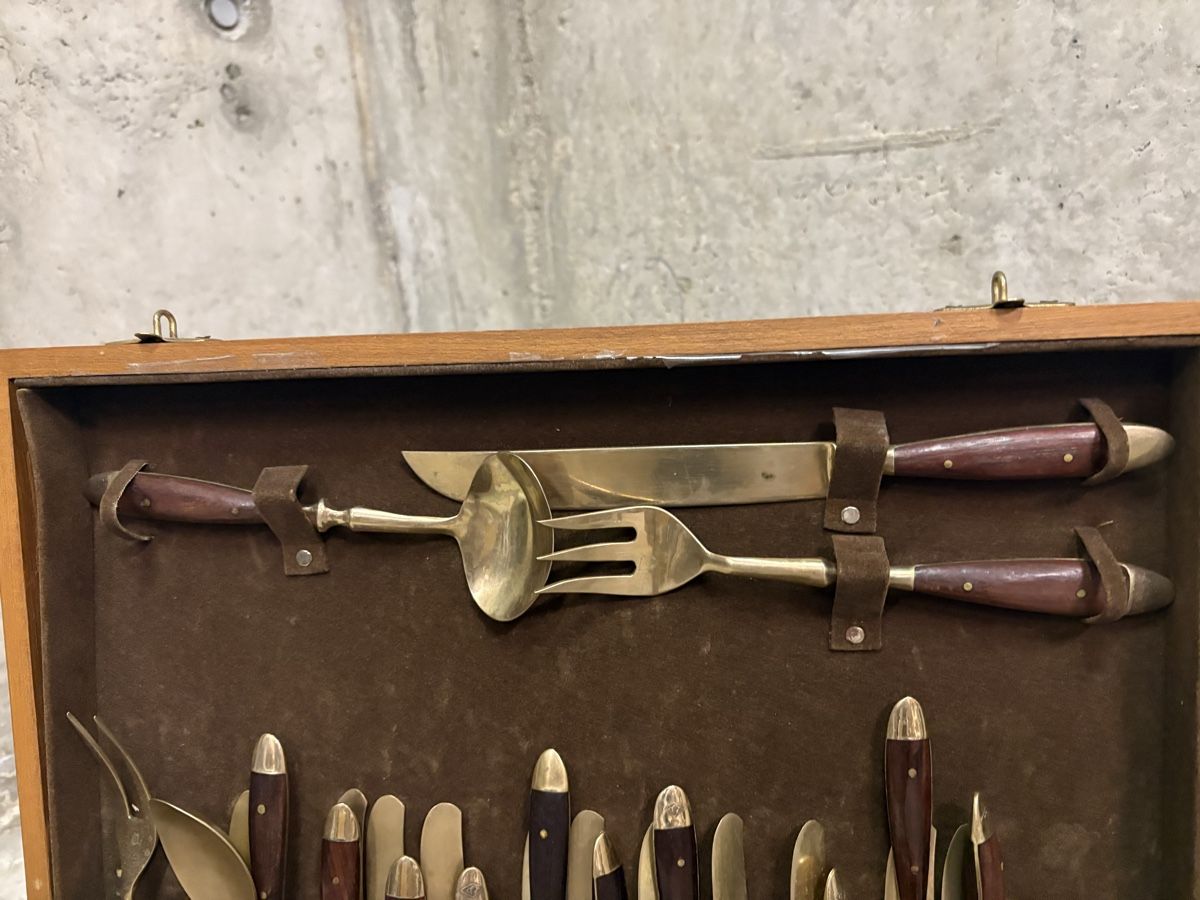 Set di posate: Besteck-Set in Koffer Messing und Holz – Usato da Bern venduto da Pet-zi 3