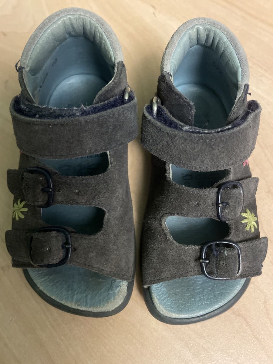 Scarpe per ragazze: Däumling WMS/Small Sandalen Gr.22 – Usato da Obergerlafingen venduto da cabo4 1
