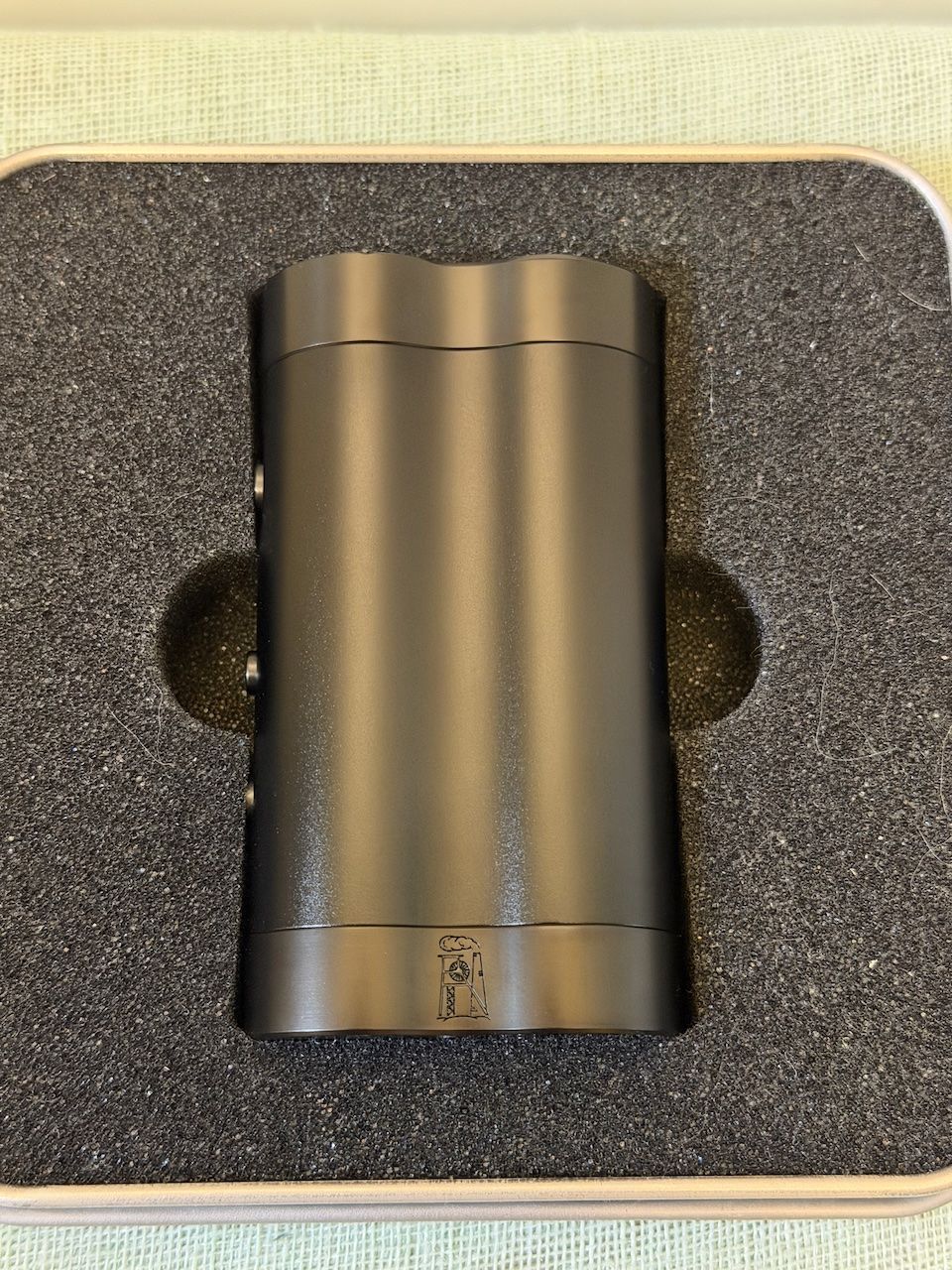 Dicodes Altri Prodotti per fumatori: Dicodes Dani Box 21700 USB-C - DLC - Deep Black – Nuovo e nell'imballaggio originale da Gretzenbach venduto da Spacemonk13 2