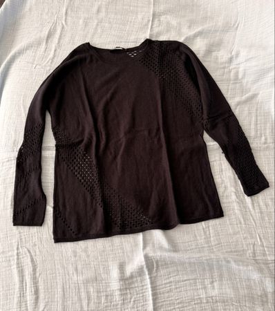 Damen Pullover blau Maje mit Lochmuster
