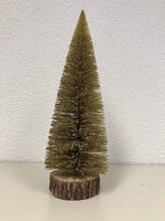 Deko Tannenbaum mit 20 LED Lichtern.