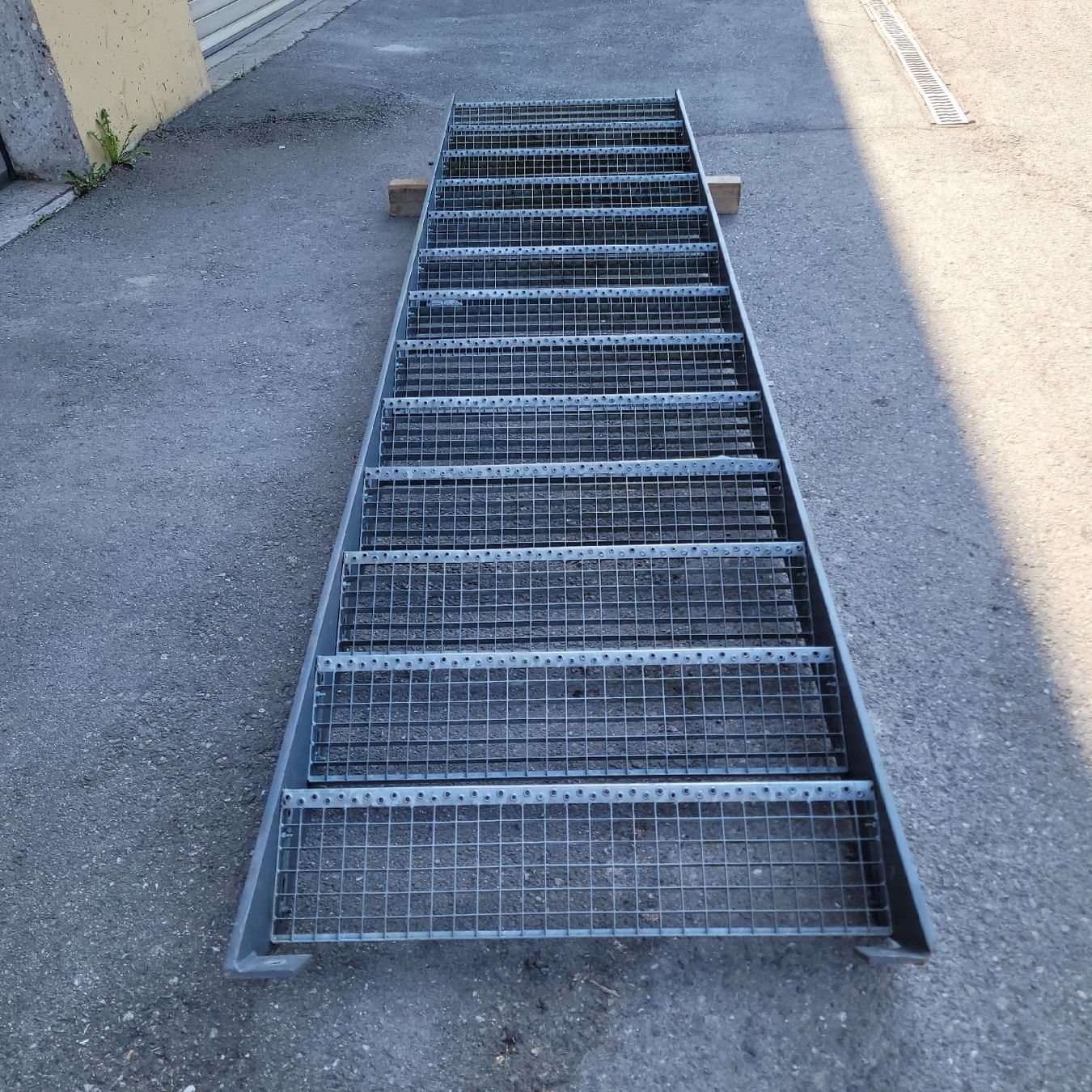 Scale: metalltreppe stahltreppe – Usato da Reichenburg venduto da AK_78