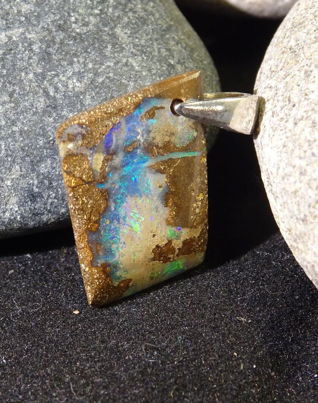 Ciondoli: Anhänger Boulder Opal. – Nuovo (secondo la descrizione) da Niederbüren venduto da Raphael014 1