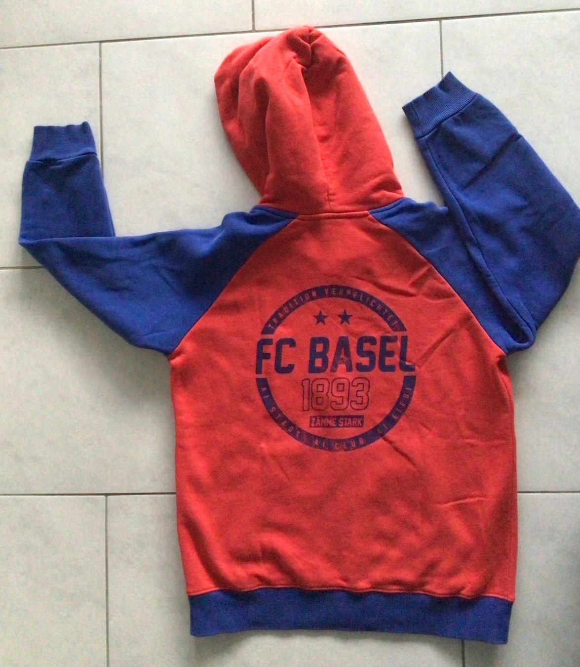 FC Basel Giacche: Kapuzenjacke FCB Gr. 152 – Usato da Wagen venduto da papai1 2