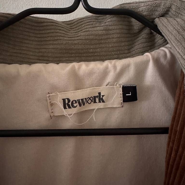 Giacche: Rework Bomber Jacket – Usato da Solothurn venduto da Juliasju 4