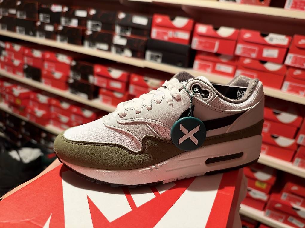 Damenschuhe: Nike Air Max 1 "Olive" Grösse 39 – Neu und originalverpackt aus Zollbrück von sch_n7w9 1
