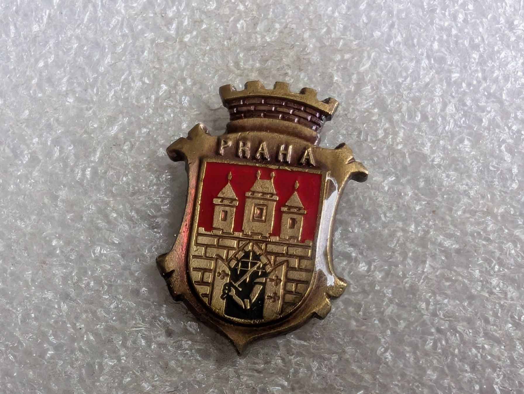 Plaquettes & Badges: Ansteckpin 226: Praha – D'occasion à Oppligen par Pin-Fall-Shop