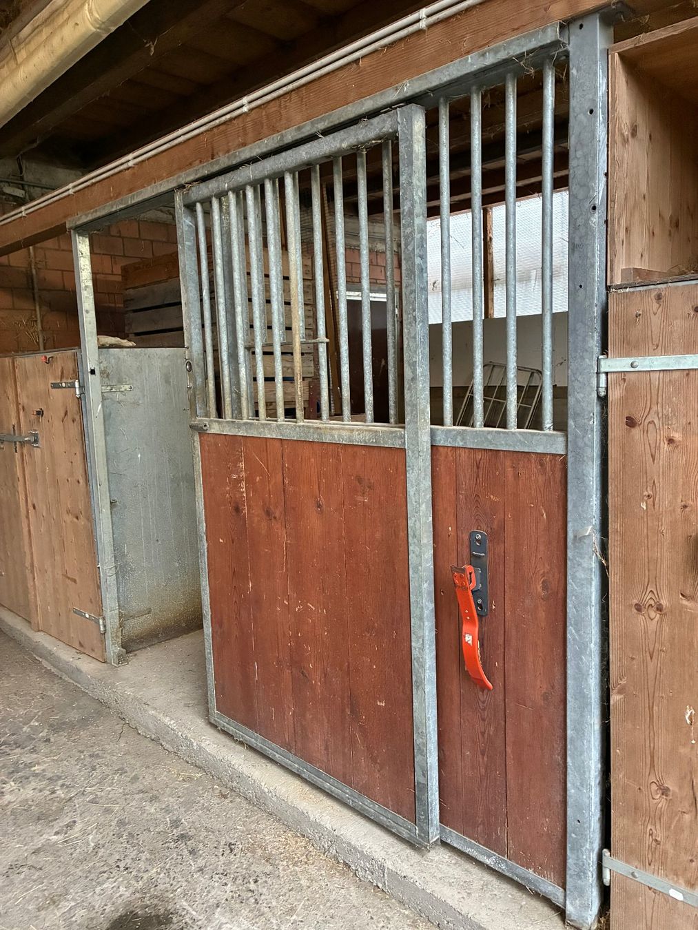 Türen: Pferdebox Schiebetor – Gebraucht aus Samstagern von HB8833 2