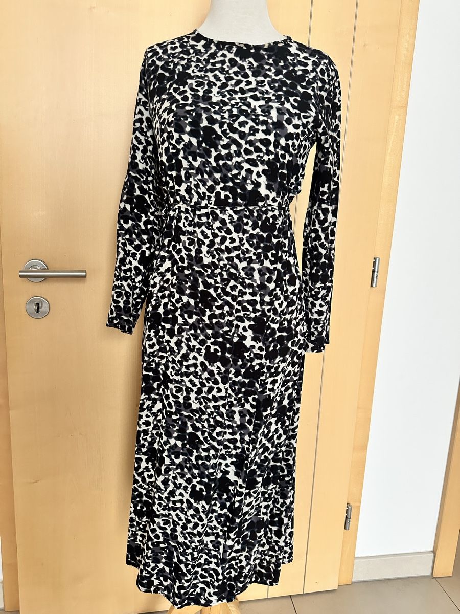 Vestiti: Kleid selectedfemme – Usato da visp venduto da Kmemo1